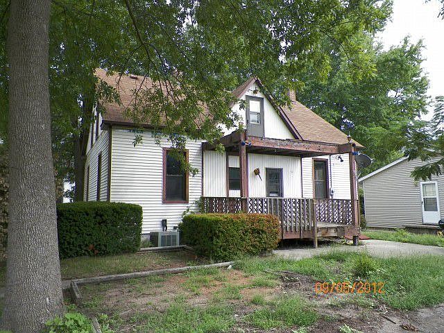 1st image of 102 S Vine St