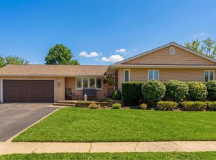 15 Leeward Lane, Commack, NY 11725