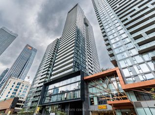 28 Wellesley St E Unit 3302, Toronto, ON