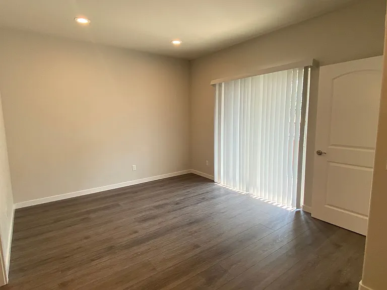 809 S Emerson St — Photo 9