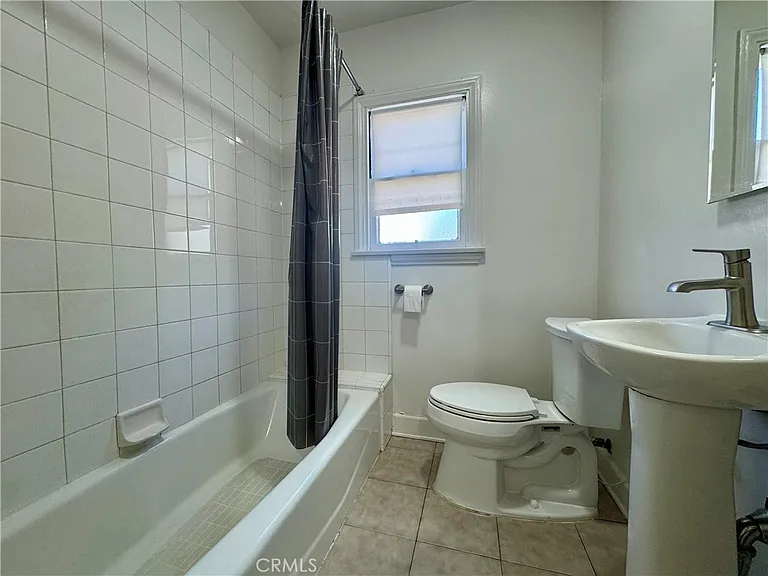 697 Mira Monte Pl #E — Photo 5