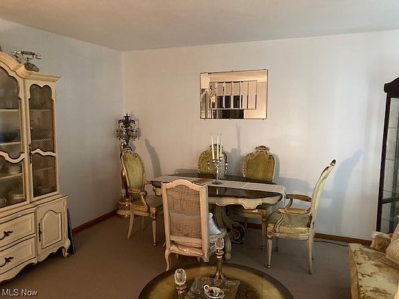 4th image of 5929 Scarlet Oak Dr