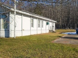 1354 Crest Rd, Gladwin, MI 48624