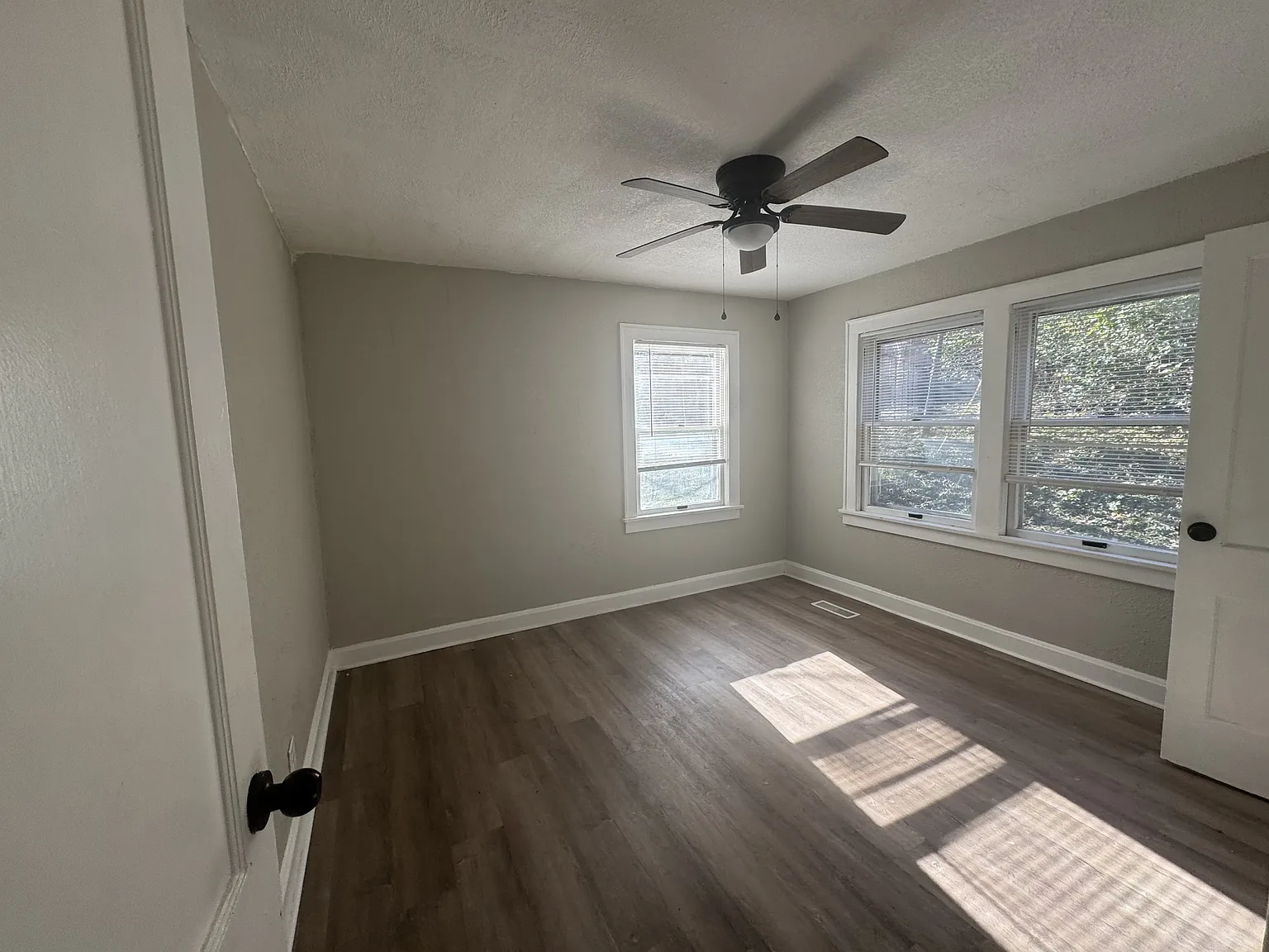 4232 Virginia Avenue - 2 — Photo 3