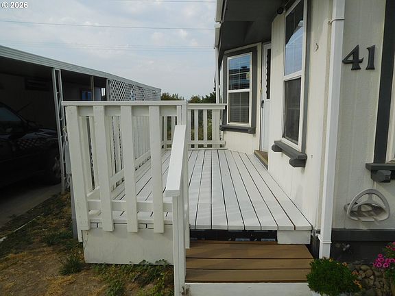 4th image of 910 Cowl St Unit 41