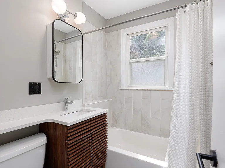 1557 w s - bath_08142024