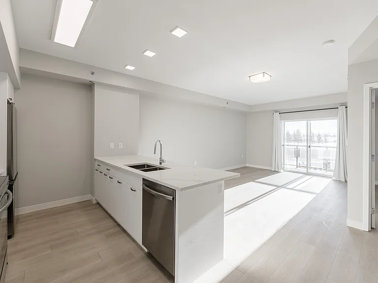 15 Refinery Way — Photo 45