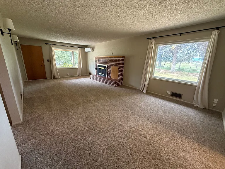 21730 NE Butler Market Rd — Photo 22
