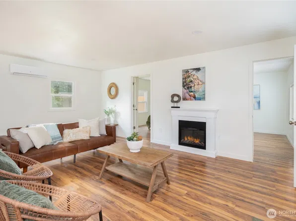 9028 Highland Avenue SW, Lakewood, WA 98498
