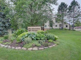 1 Creekside Way #9, Madison, WI 53717