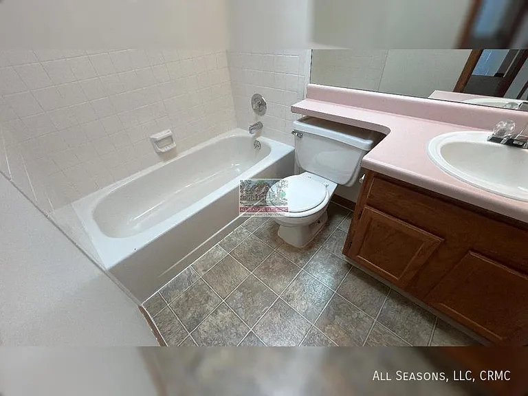 750 Rundle Ct — Photo 10