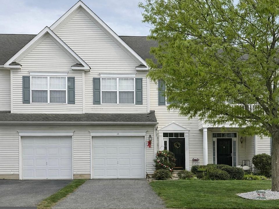 1st image of 13 Halifax Ln