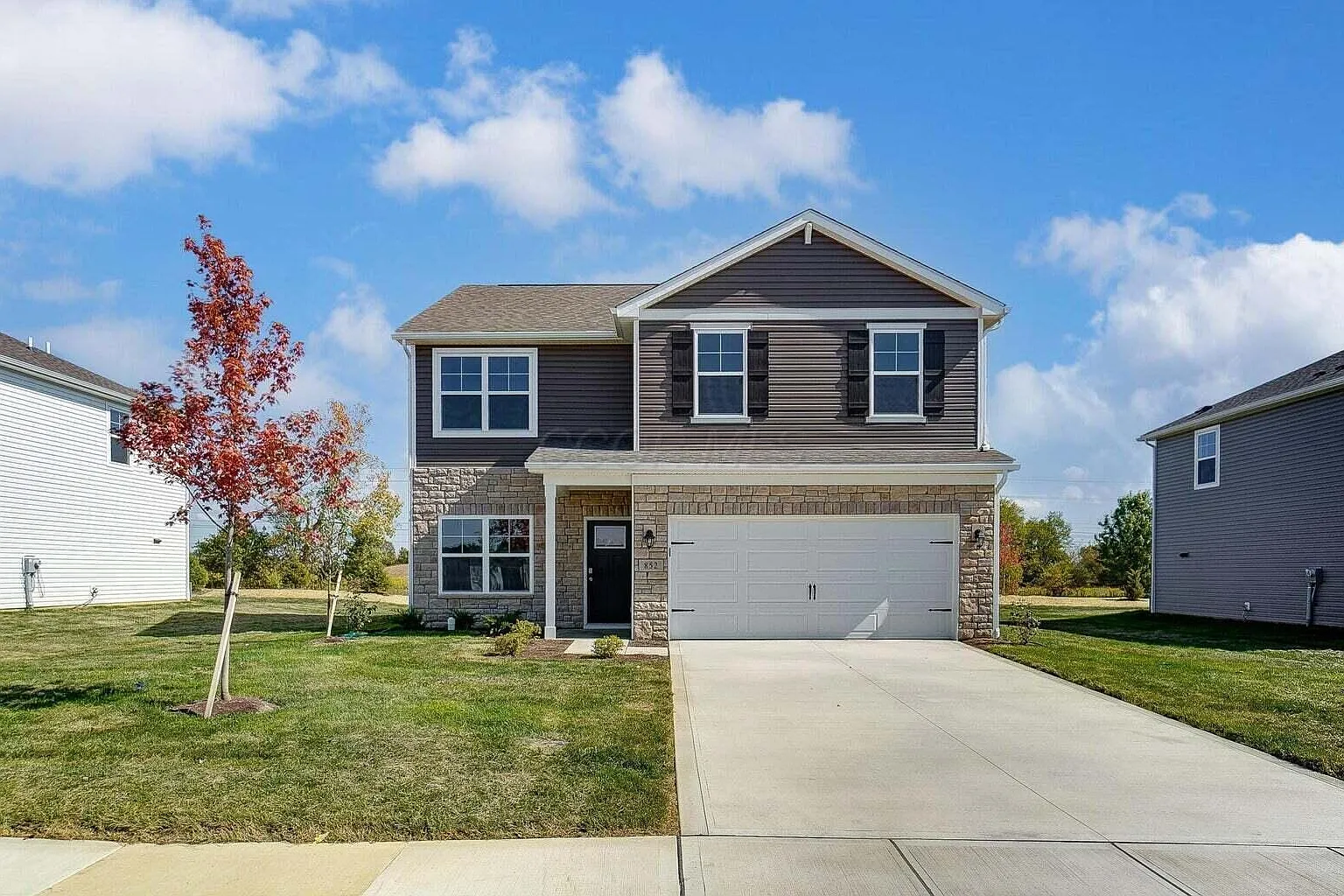 4 bed, 2.5 bath, 2053 sqft, $2,450 — Photo 3