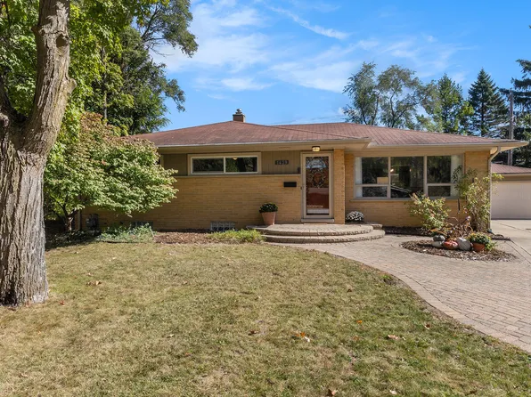 1439 Glastonbury Rd, Ann Arbor, MI 48103