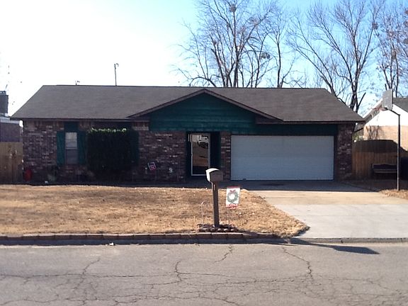 4th image of 102 S 39th St