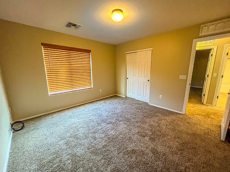 853 W Calle Barbitas — Photo 21