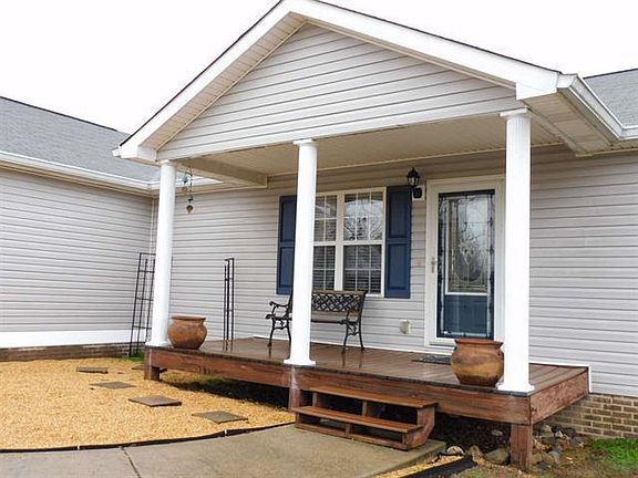 3rd image of 228 Heather Oaks Trl SE