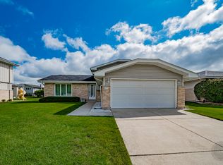 631 Poplar Ave, Romeoville, IL 60446