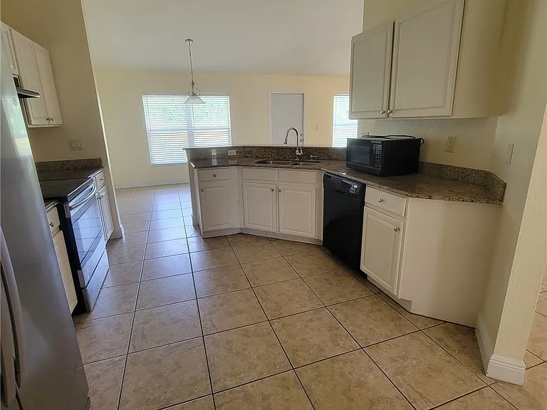 8071 Liriope Loop — Photo 3