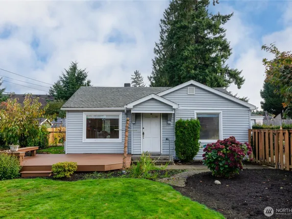 2723 Locust Avenue W, University Place, WA 98466