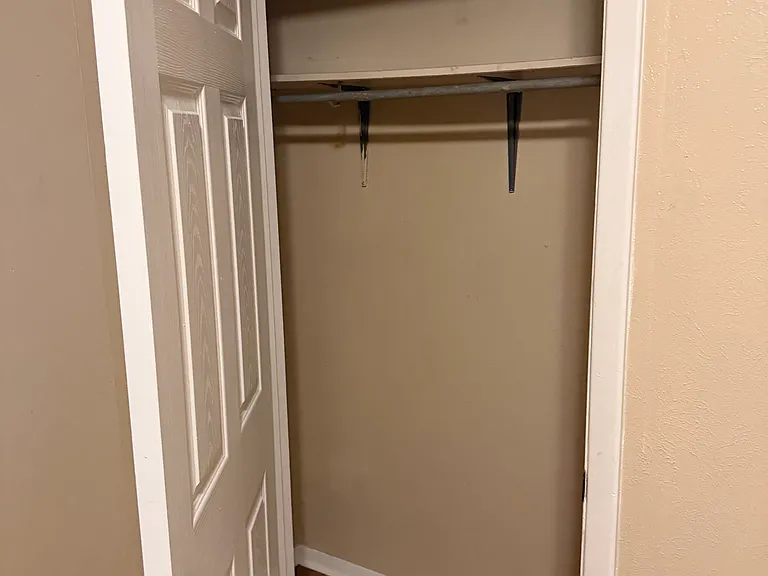 607 Arbor Ln — Photo 10