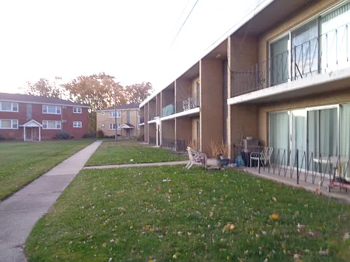 5818 W 107th Courtway #10 Photo 1