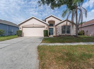 6806 Guilford Crest Dr, Apollo Beach, FL 33572