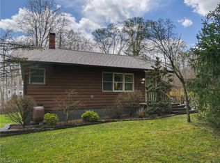 12114 Hotchkiss Rd, Burton, OH 44021