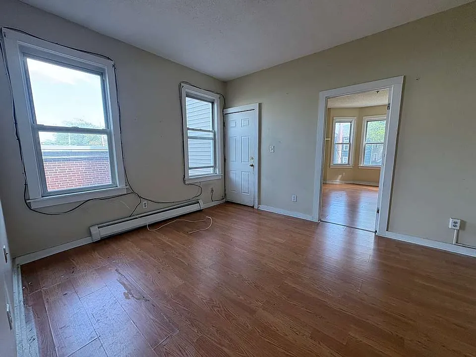 59 Derby Ave #2R