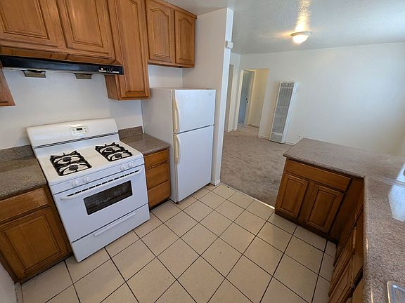 2nd image of 6716 Macarthur Blvd #2