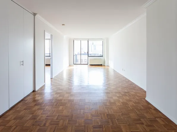 171 East 84th Street image 1 of 13