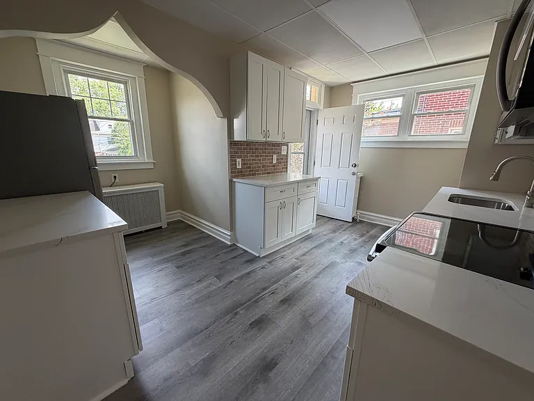 1210 Lorain Ave — Photo 18