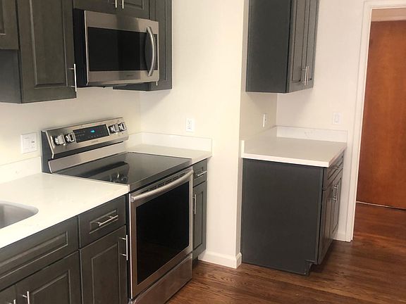 2nd image of 2195 Beach St #301
