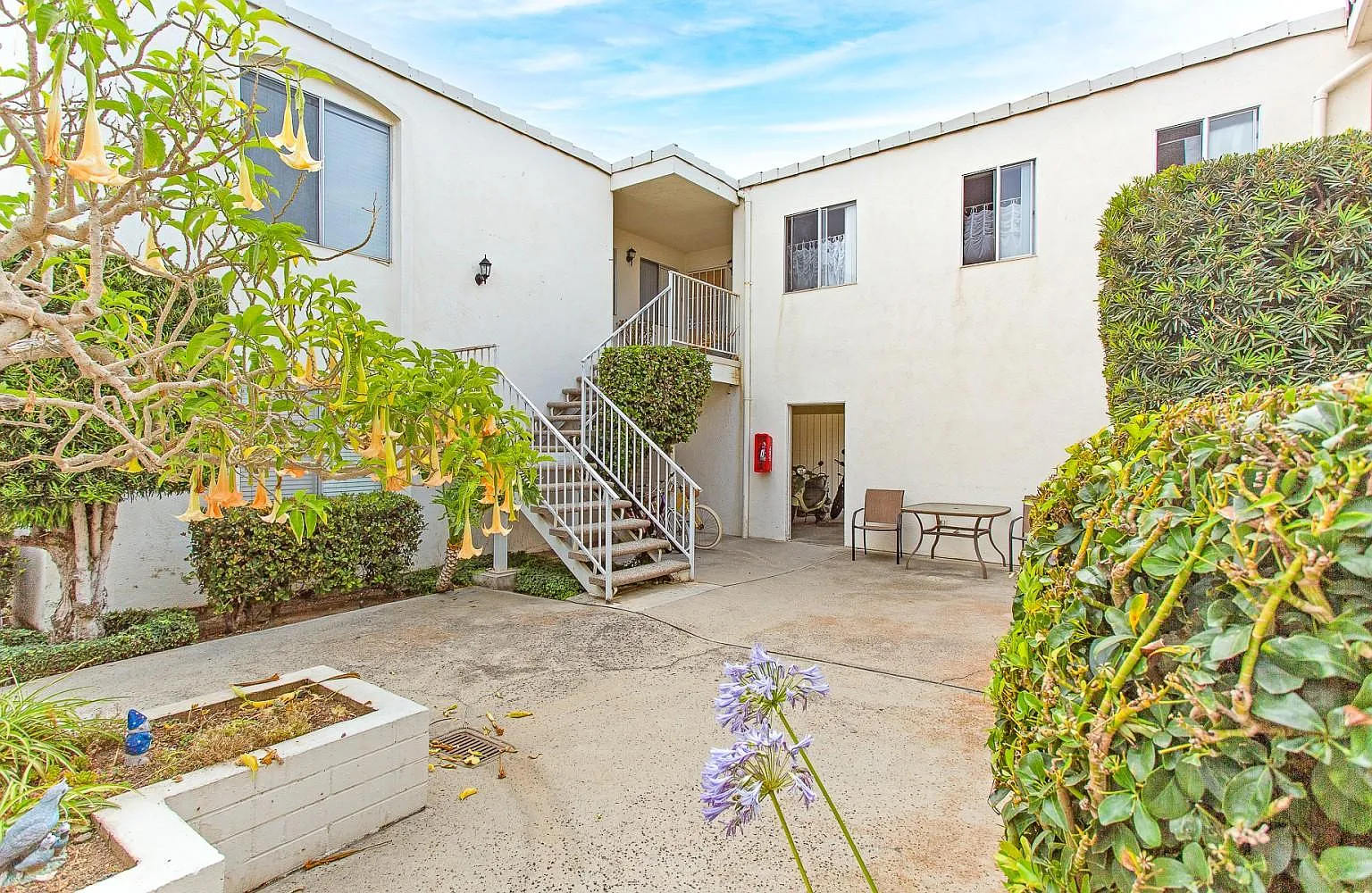 Village Pointe Apartments — Photo 4