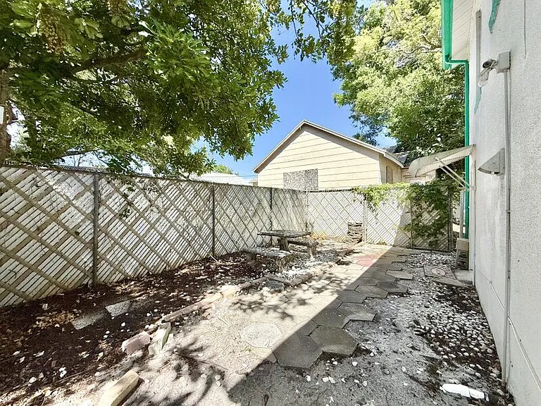 2611 41st Ave N #C — Photo 42