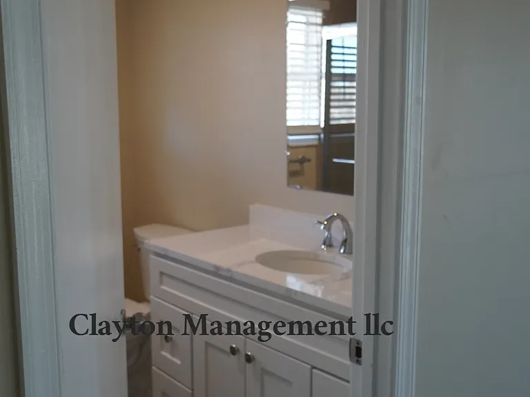 2120 S Waterside Dr — Photo 10