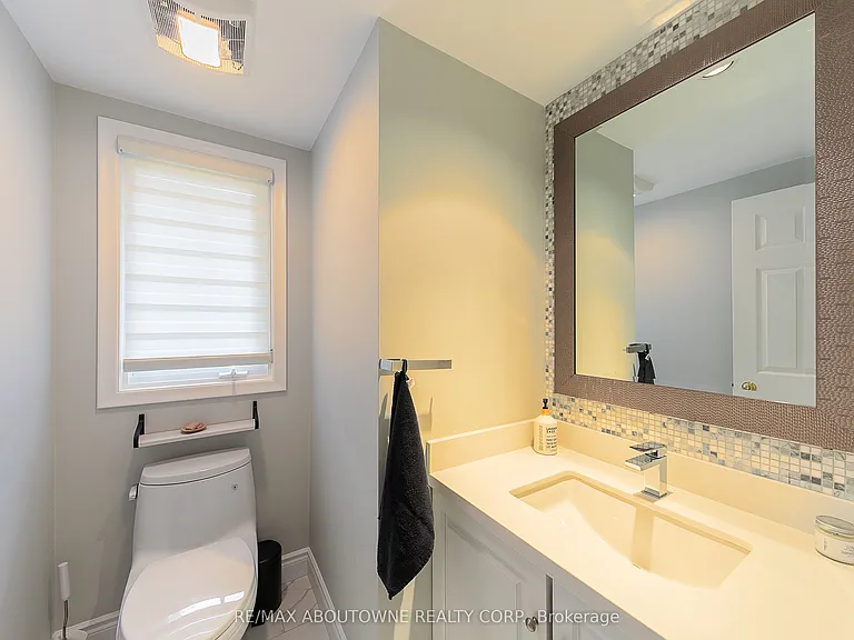 1290 Braeside Dr — Photo 15