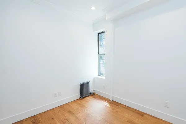 Rented by Nooklyn NYC LLC | media 49
