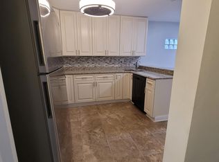 10156 S Luella Ave, Chicago, IL 60617