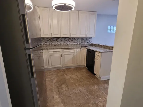 10156 S Luella Ave, Chicago, IL 60617