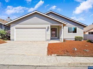 1825 Woodstock Cir NW, Salem, OR 97304