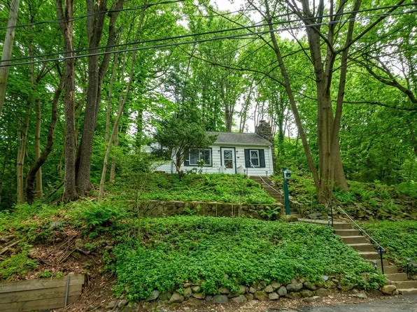 48 Vail Rd, Landing, NJ 07850