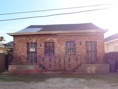 2010 Columbus St, New Orleans, LA, 70116