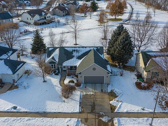 3rd image of 1315 Cannon Valley Dr