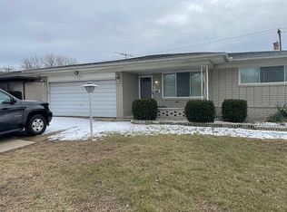 2256 Antonia Ln, Warren, MI 48091