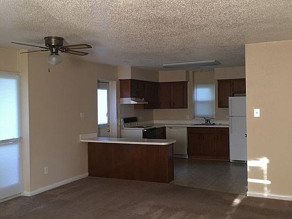 2nd image of 300 Garcia Dr APT B