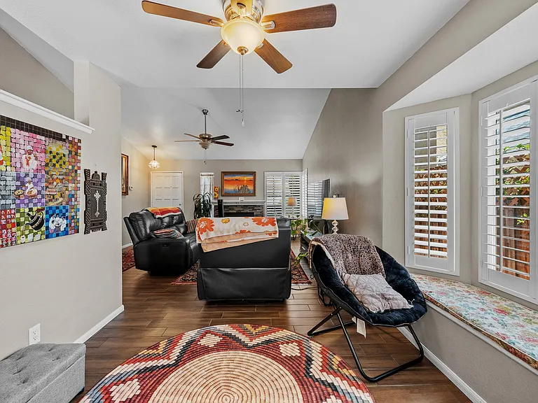 1834 Olamar Way — Photo 8