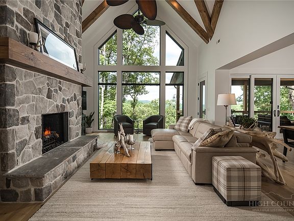 2nd image of 1236 Ninebark Road