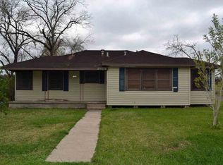 1001 Melrose Ave, Victoria, TX 77901