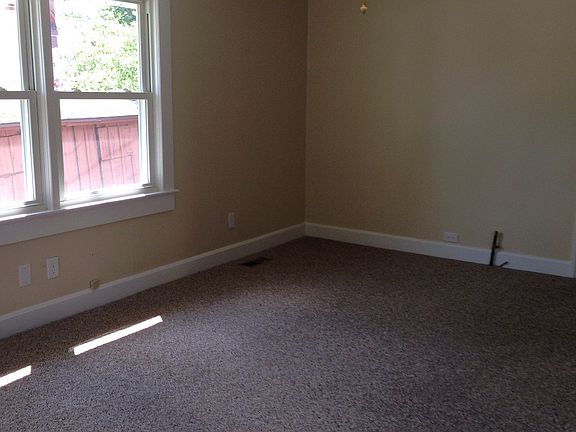 2nd image of 321 Hopewell St